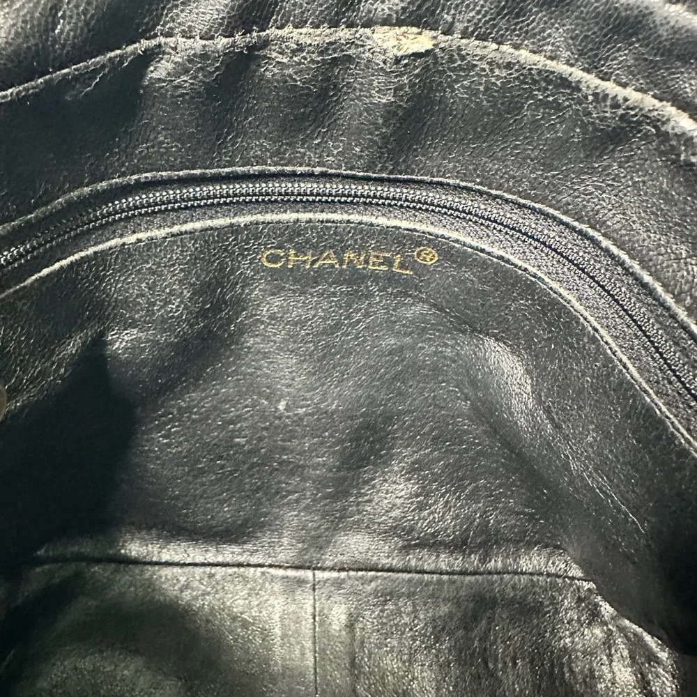 Chanel suede camera bag - Picture 7 of 9